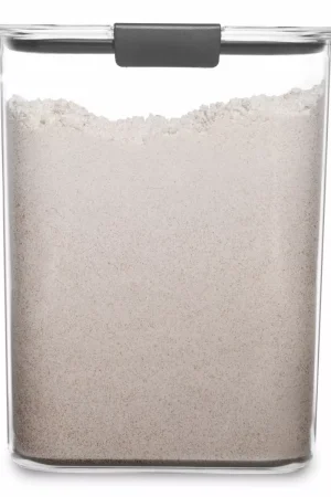 Rubbermaid Brilliance 16 cup Pantry Airtight Food Storage Container: Clear Plastic, Freezer & Dishwasher-Safe